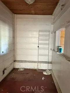 sideroom from Kitchen