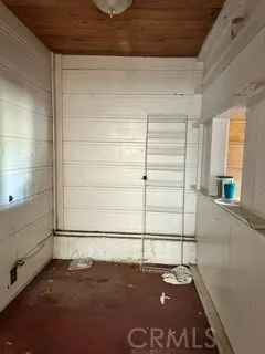 sideroom from Kitchen