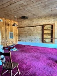 Livingroom Entry