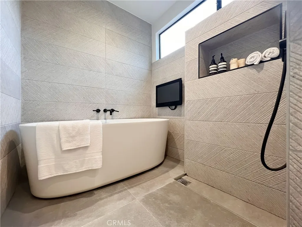 9844 Wanda Park, Beverly Hills, California 90210 home-pic-17