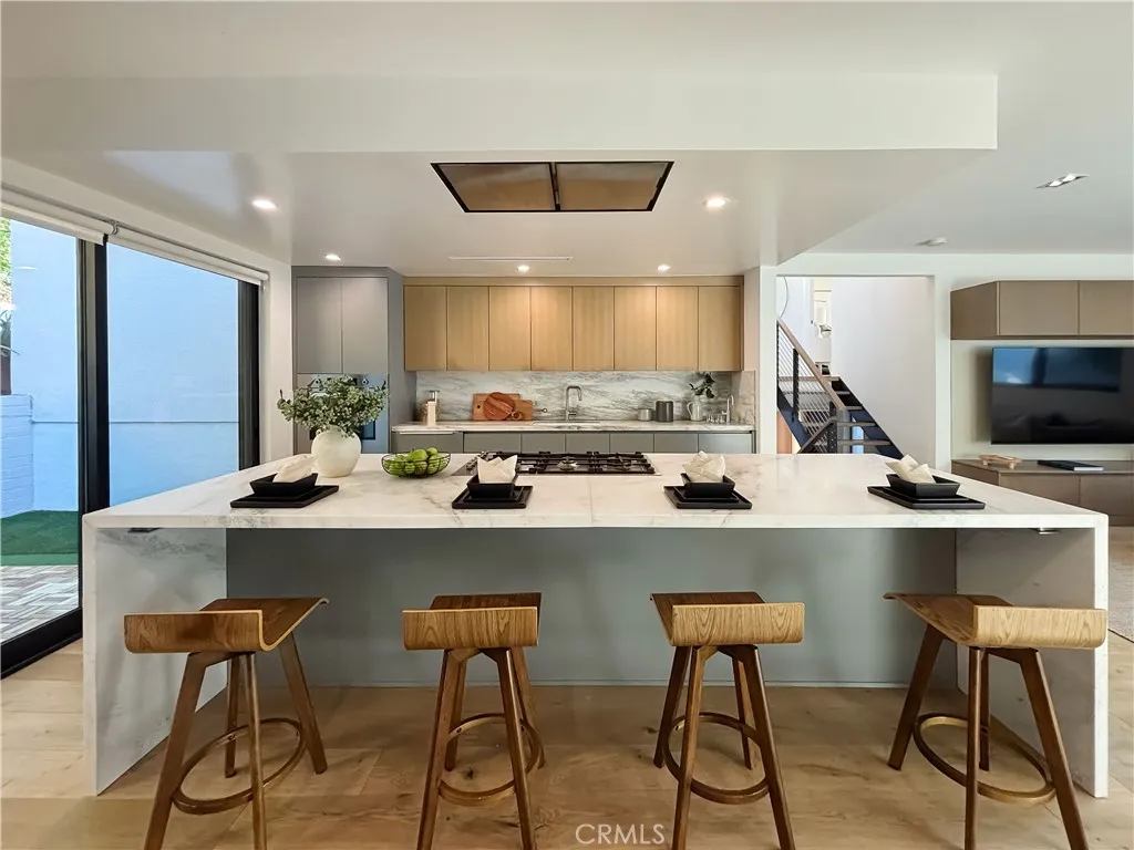 9844 Wanda Park, Beverly Hills, California 90210 home-pic-4
