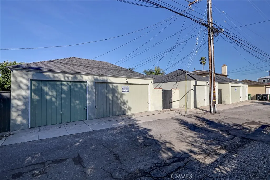 1428 Ocean Park, Santa Monica, California 90405 home-pic-4