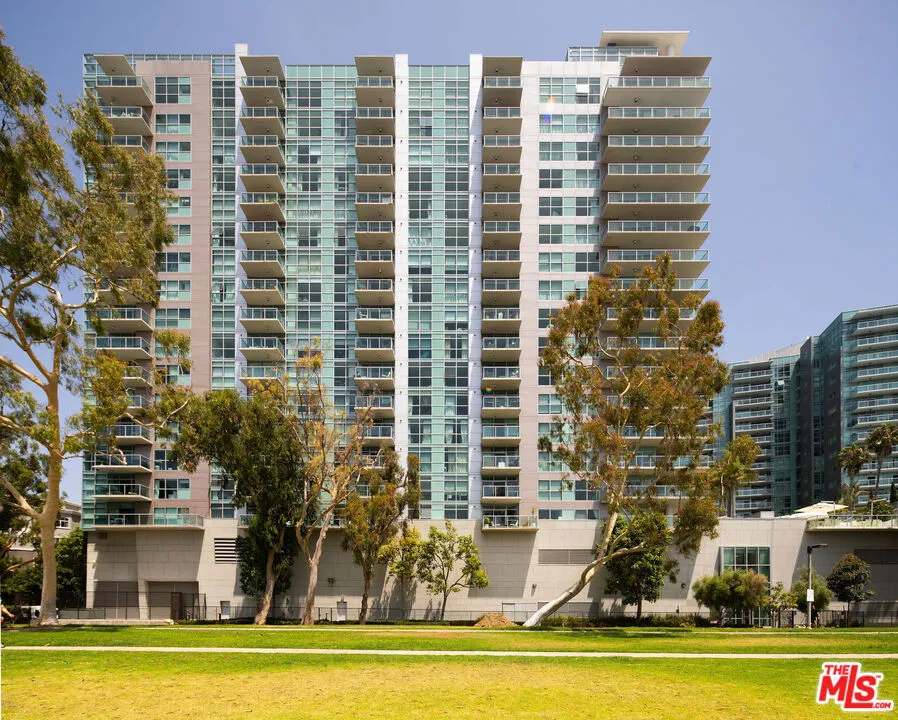 13700 Marina Pointe Drive 617, Marina Del Rey, California 90292 home-pic-61
