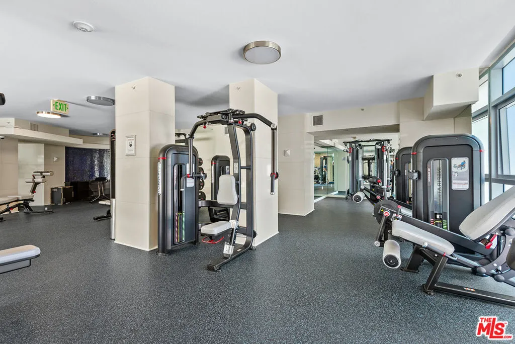 13700 Marina Pointe Drive 617, Marina Del Rey, California 90292 home-pic-37