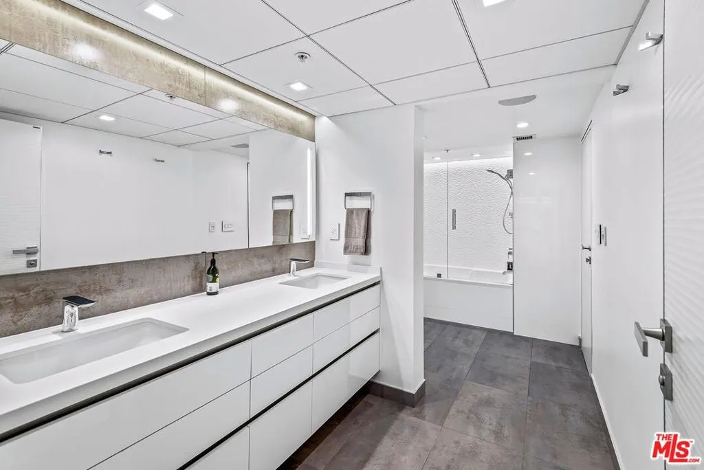 13700 Marina Pointe Drive 617, Marina Del Rey, California 90292 home-pic-14