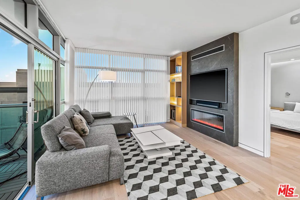 13700 Marina Pointe Drive 617, Marina Del Rey, California 90292 home-pic-10