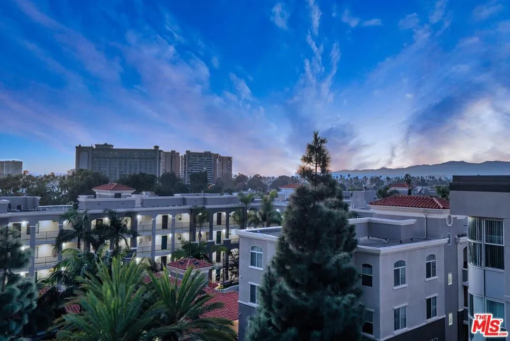 13700 Marina Pointe Drive 617, Marina Del Rey, California 90292 home-pic-8