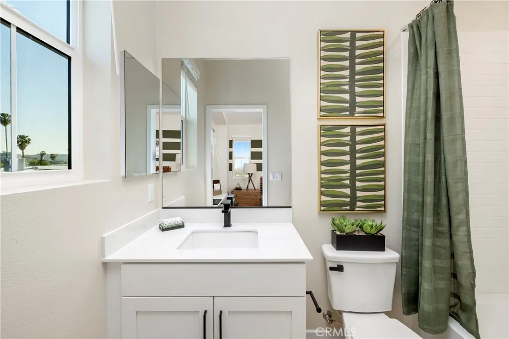 1322 Cantada Court, El Cajon, California 92019 home-pic-7