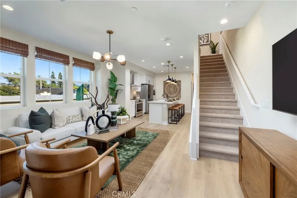 1322 Cantada Court, El Cajon, California 92019 home-pic-4