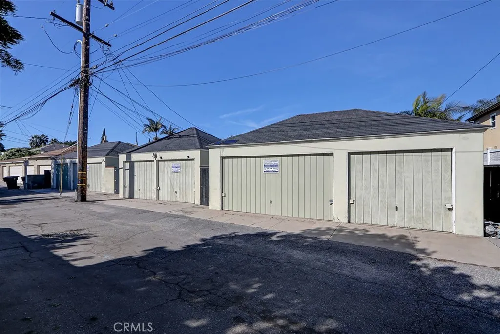 1502 Ocean Park, Santa Monica, California 90405 home-pic-6