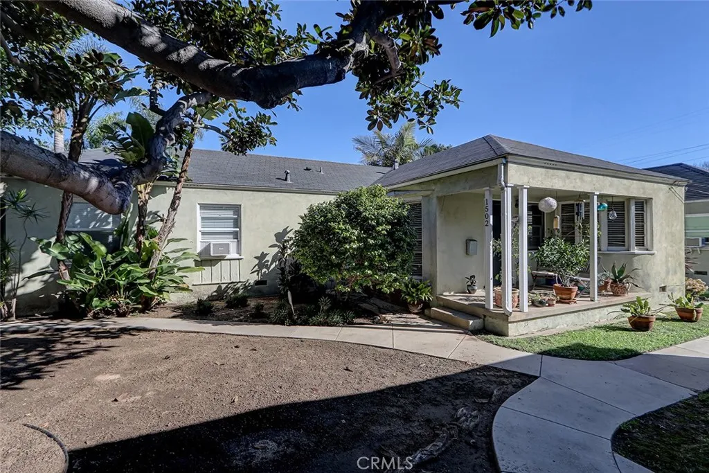 1502 Ocean Park, Santa Monica, California 90405 home-pic-3