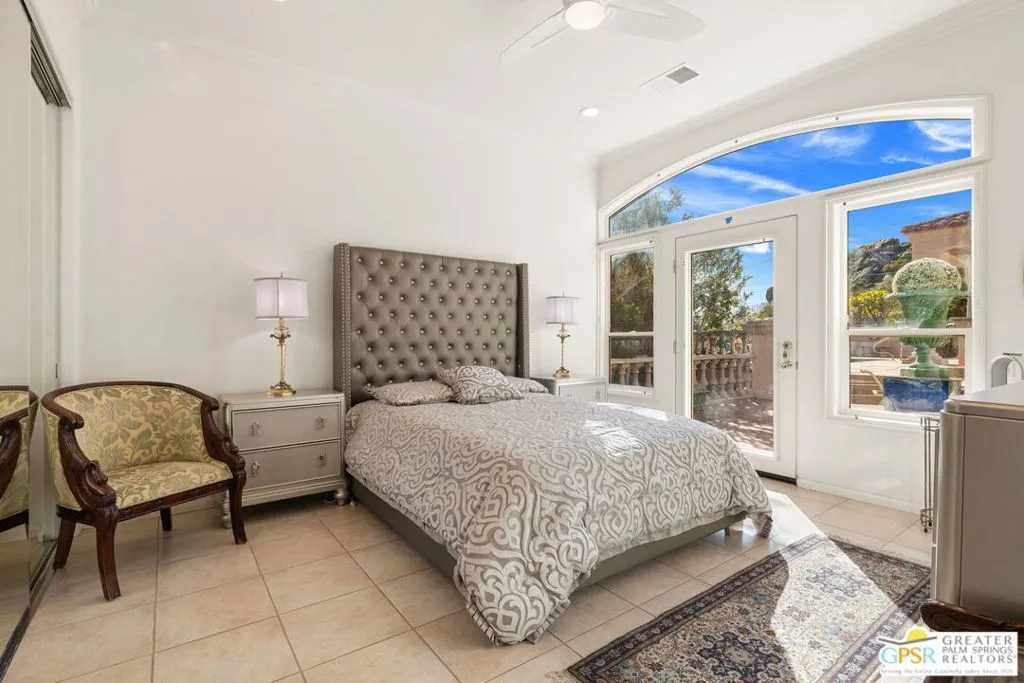 18 Cahuilla Hills Drive, Palm Springs, California 92264 home-pic-20