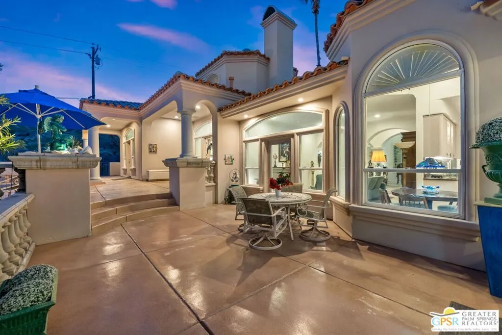 18 Cahuilla Hills Drive, Palm Springs, California 92264 home-pic-11
