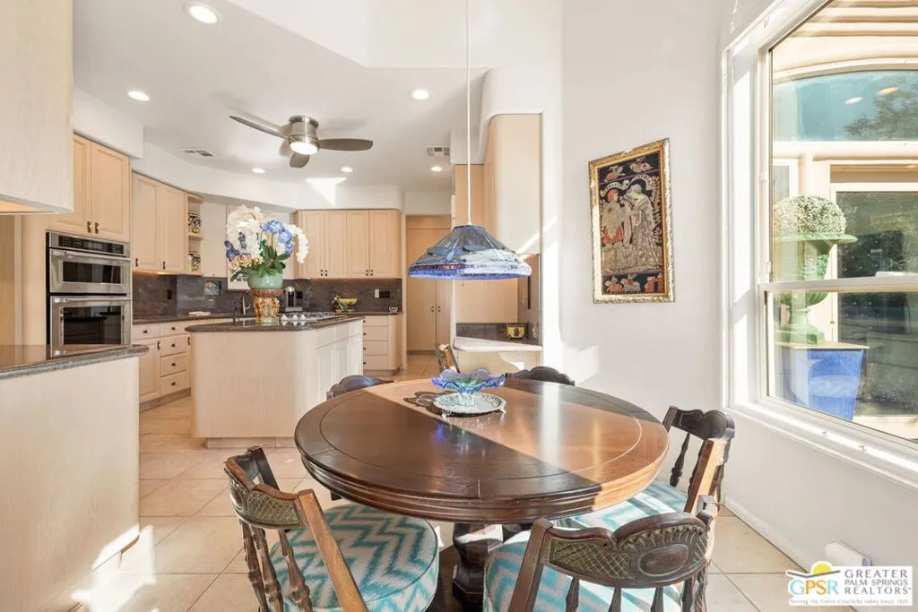 18 Cahuilla Hills Drive, Palm Springs, California 92264 home-pic-24