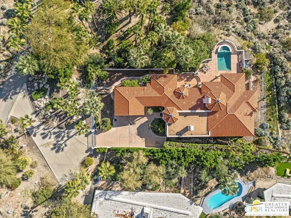 18 Cahuilla Hills Drive, Palm Springs, California 92264 home-pic-14
