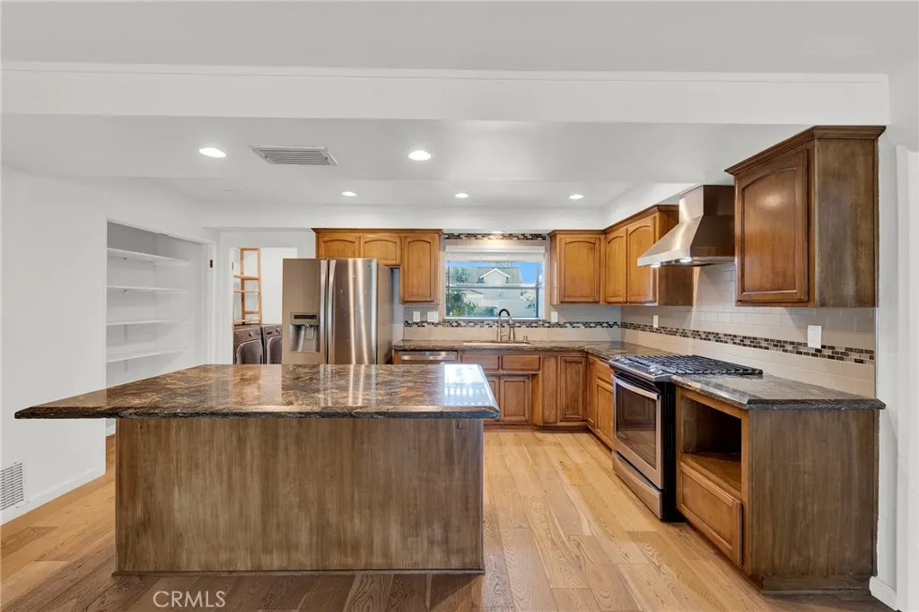 13381 Epping, Tustin, California 92780 home-pic-13