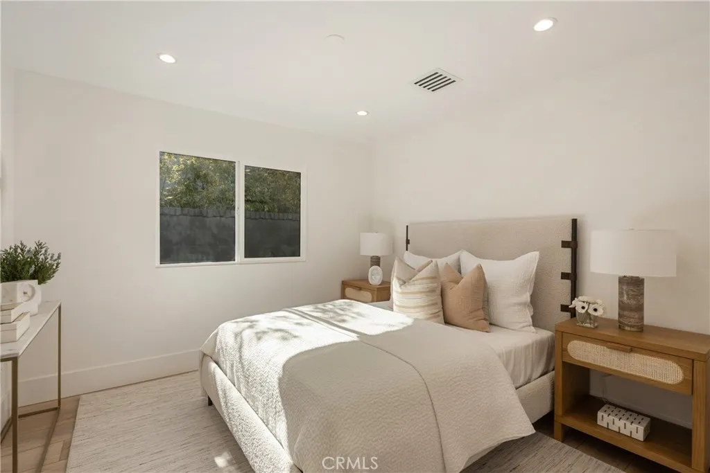 2187 Meyer Place, Costa Mesa, California 92627 home-pic-17