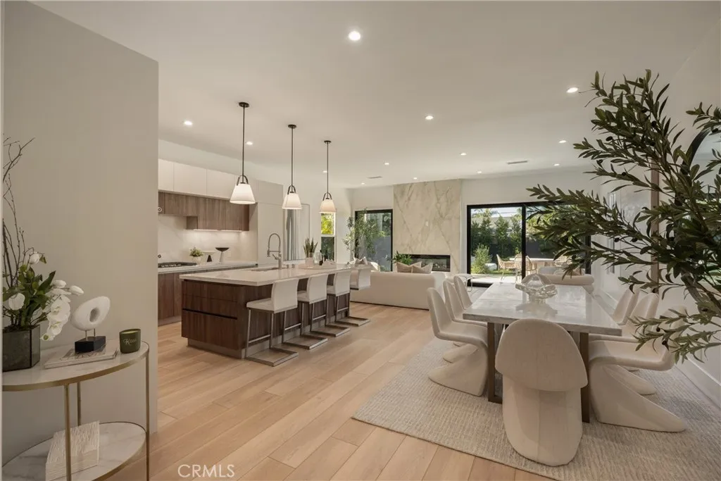 2187 Meyer Place, Costa Mesa, California 92627 home-pic-9