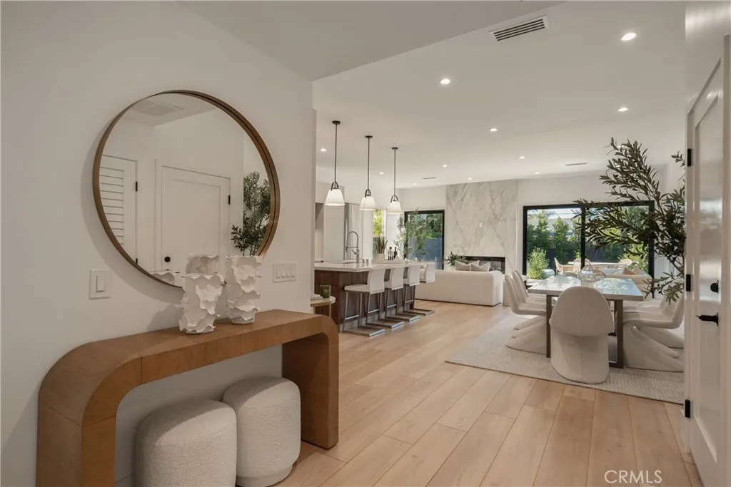 2187 Meyer Place, Costa Mesa, California 92627 home-pic-6
