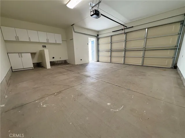 10246 Odessa, Granada Hills, California 91343