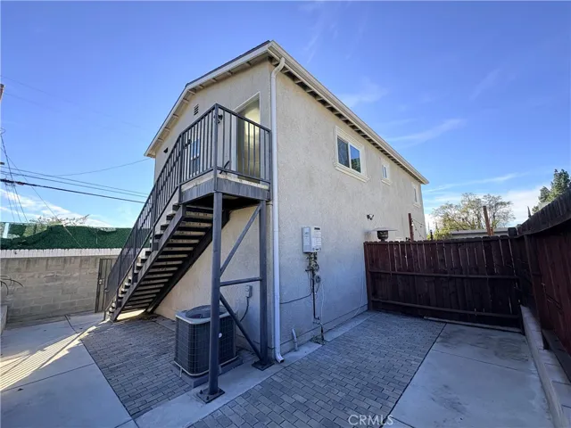 10246 Odessa, Granada Hills, California 91343