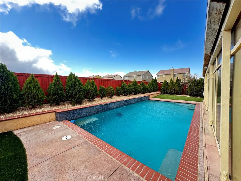 12635 Agave Bay Street, Victorville, California 92392 home-pic-16