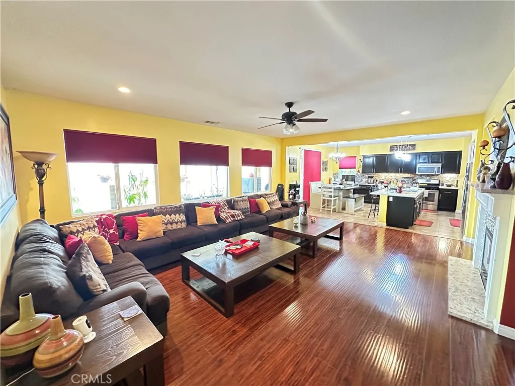 12635 Agave Bay Street, Victorville, California 92392 home-pic-5