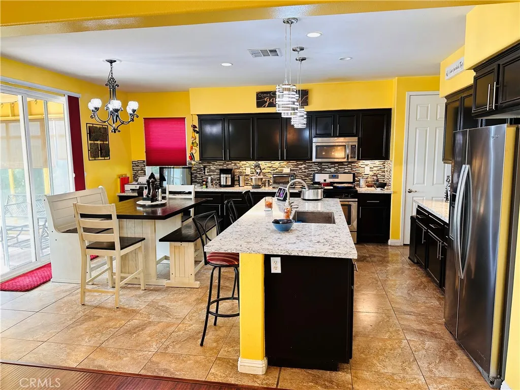 12635 Agave Bay Street, Victorville, California 92392 home-pic-8