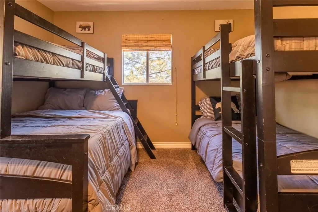 846 Maple Lane, Sugarloaf, California 92386 home-pic-7