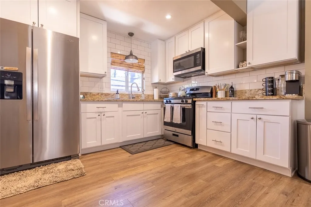 846 Maple Lane, Sugarloaf, California 92386 home-pic-3
