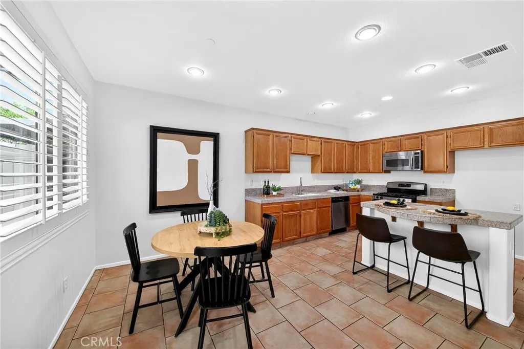 11515 Bridgecourt, Riverside, California 92505 home-pic-11