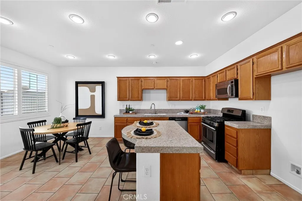 11515 Bridgecourt, Riverside, California 92505 home-pic-15