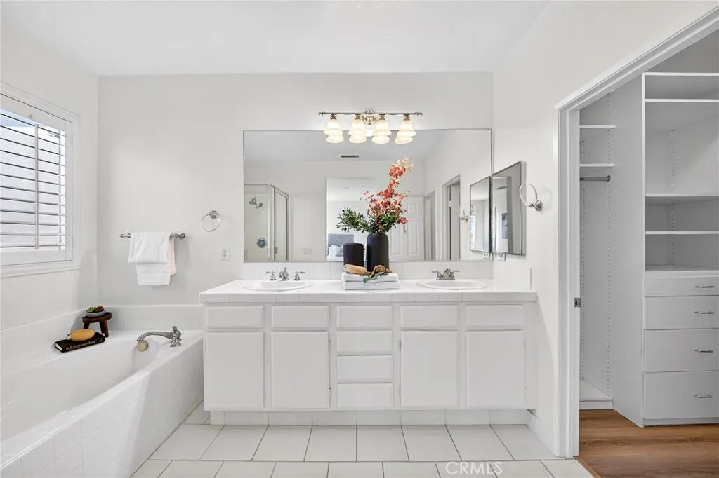 11515 Bridgecourt, Riverside, California 92505 home-pic-38