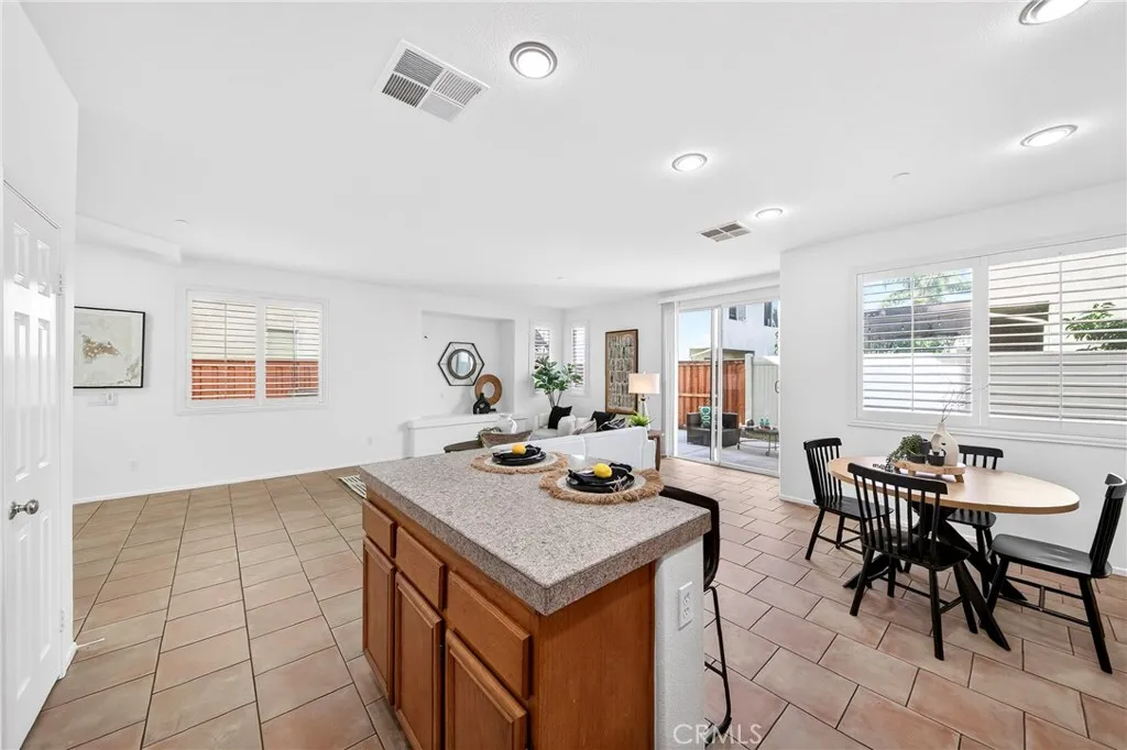 11515 Bridgecourt, Riverside, California 92505 home-pic-16