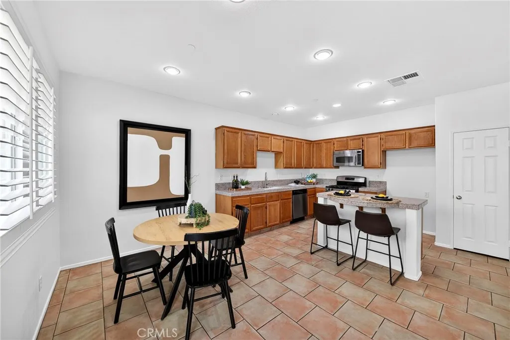 11515 Bridgecourt, Riverside, California 92505 home-pic-10