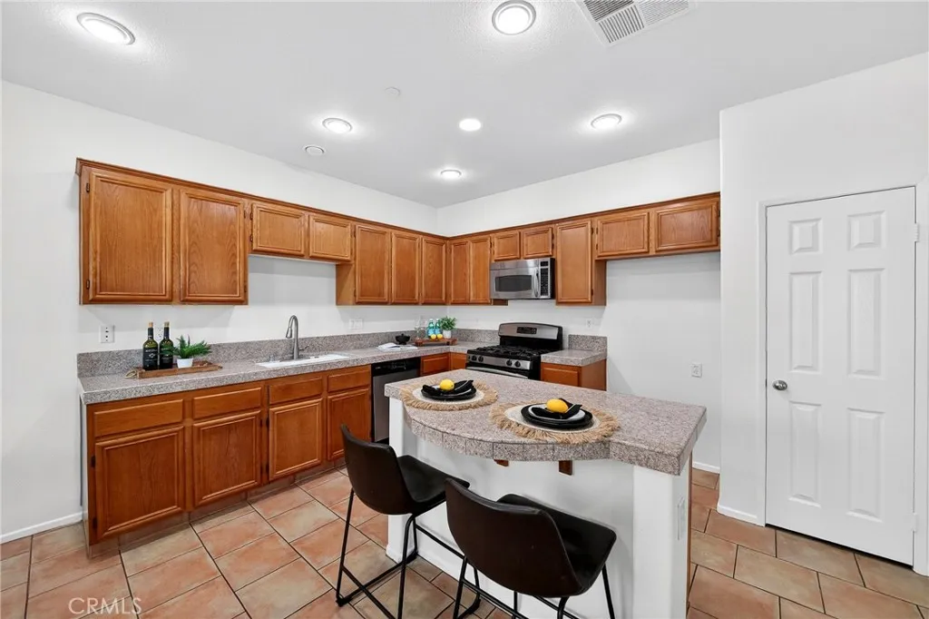 11515 Bridgecourt, Riverside, California 92505 home-pic-12