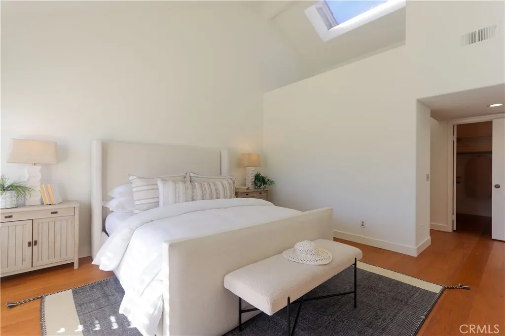 651 Wakefield Court 102, Long Beach, California 90803 home-pic-26