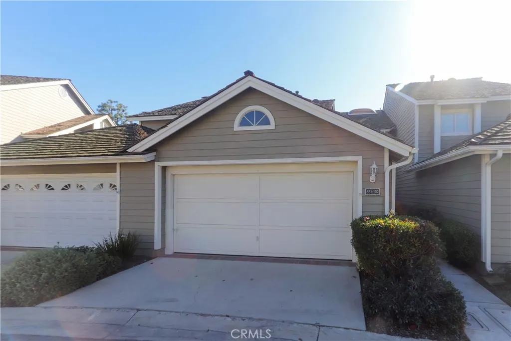 651 Wakefield Court 102, Long Beach, California 90803 home-pic-40