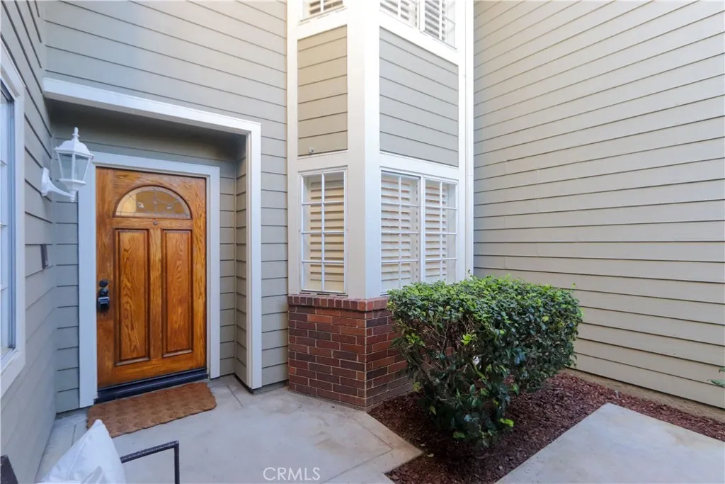 651 Wakefield Court 102, Long Beach, California 90803 home-pic-2