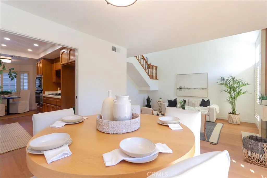 651 Wakefield Court 102, Long Beach, California 90803 home-pic-10