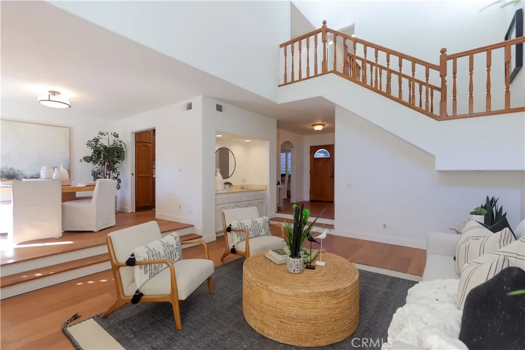 651 Wakefield Court 102, Long Beach, California 90803 home-pic-5