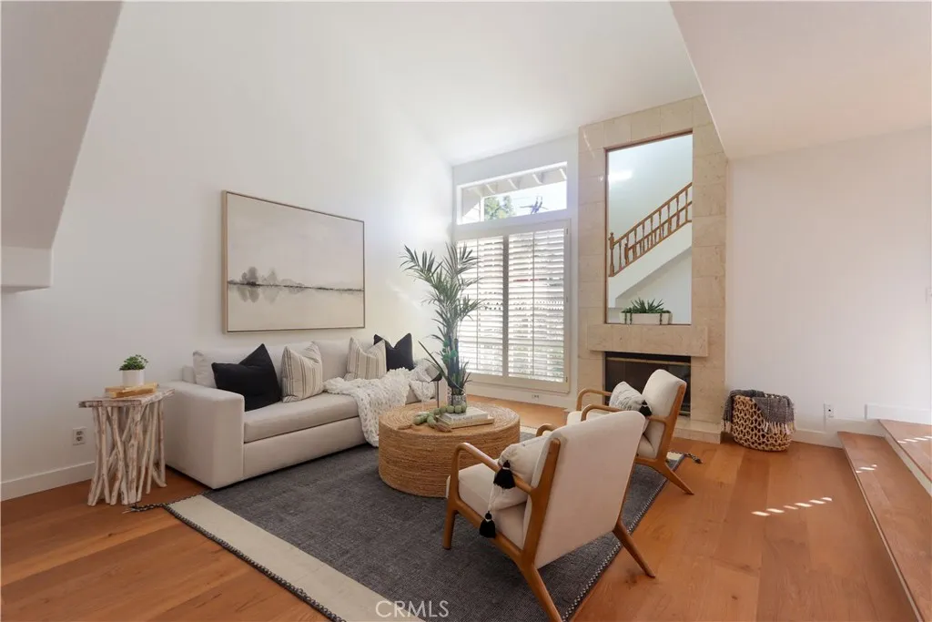 651 Wakefield Court 102, Long Beach, California 90803 home-pic-6