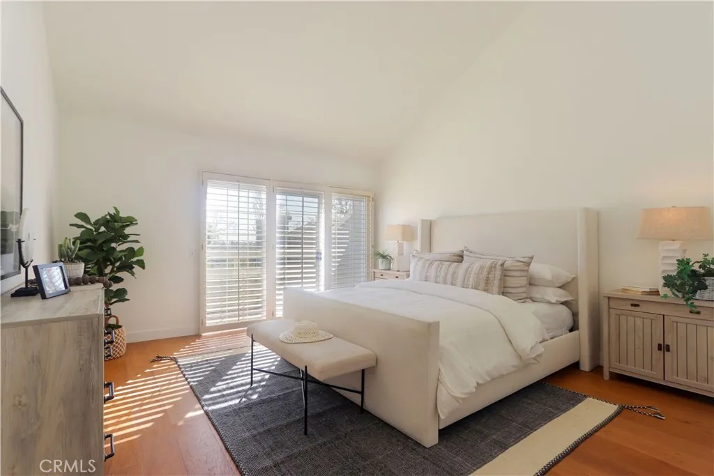 651 Wakefield Court 102, Long Beach, California 90803 home-pic-25