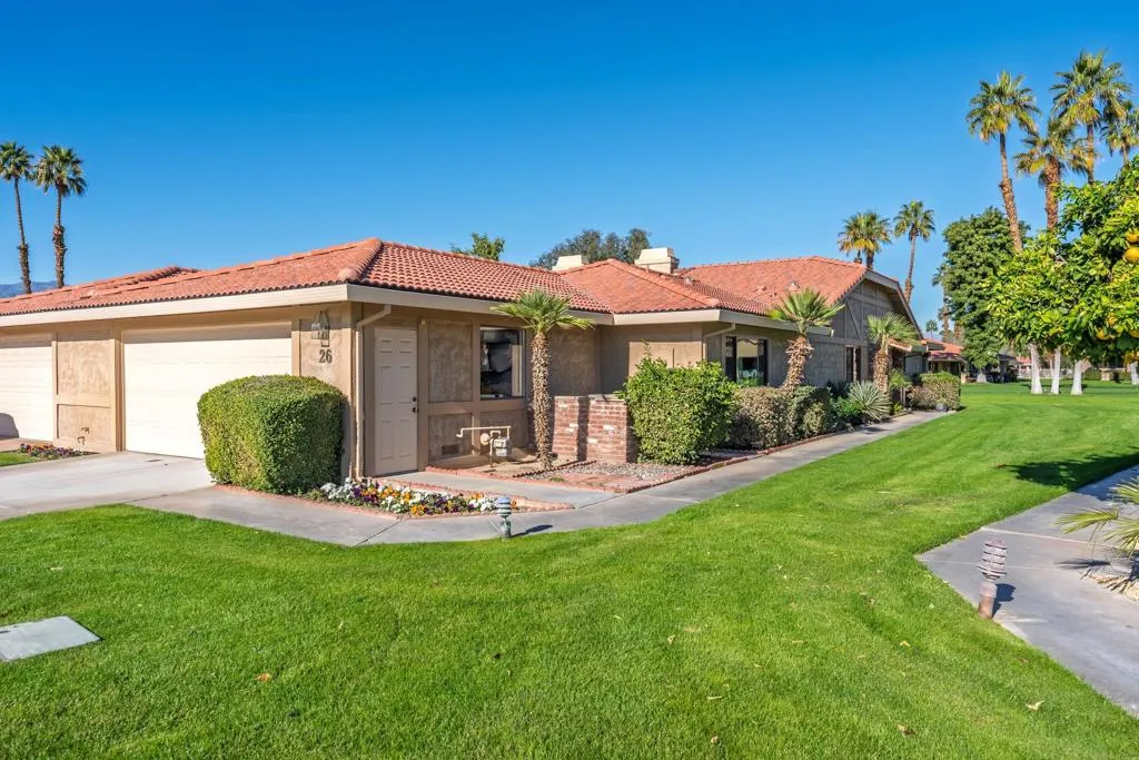 26 Camisa Lane, Palm Desert, California 92260 home-pic-19