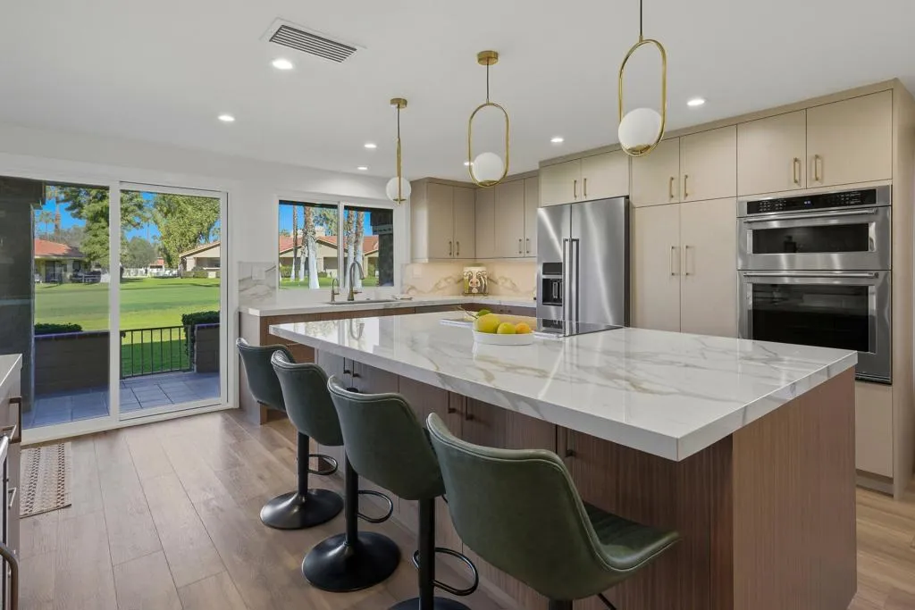 26 Camisa Lane, Palm Desert, California 92260 home-pic-4