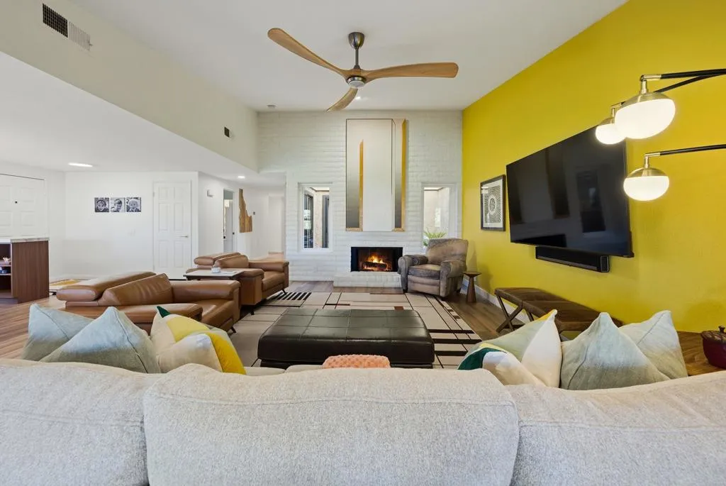 26 Camisa Lane, Palm Desert, California 92260 home-pic-9