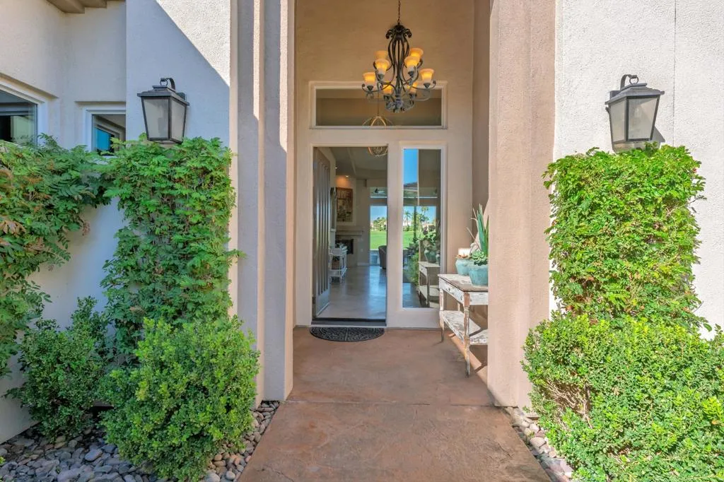 51641 El Dorado Drive, La Quinta, California 92253 home-pic-4