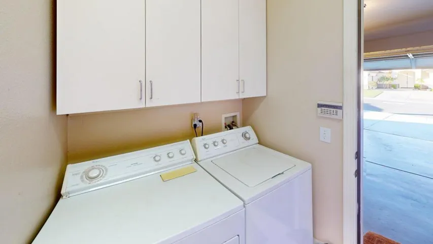 156-Saint-Thomas-Pl-Laundry