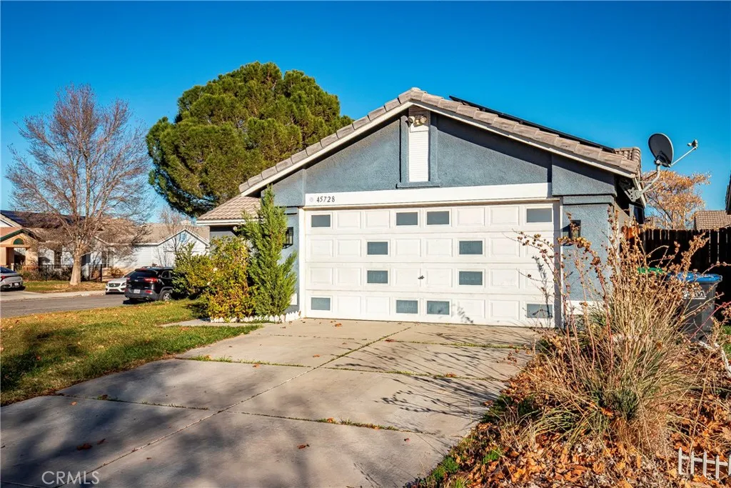 45728 Balmoral Court, Lancaster, California 93534 home-pic-4