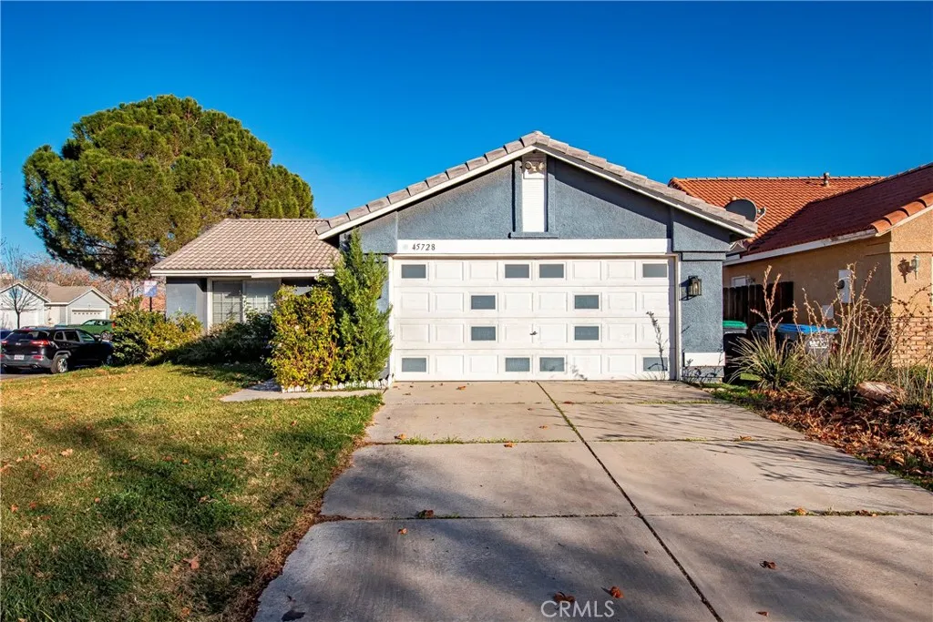 45728 Balmoral Court, Lancaster, California 93534 home-pic-2